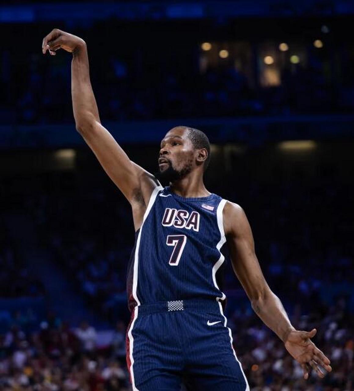 美国男篮横扫俄罗斯，杜兰特再次砍下分